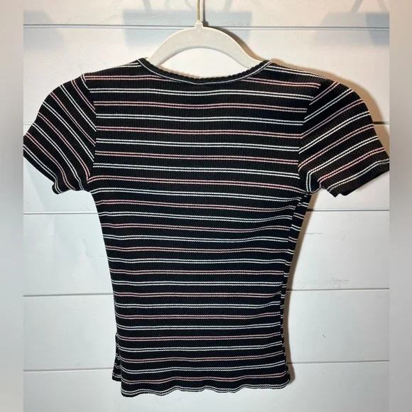 FIVE girls short sleeve shirts UA, Art class, old navy - Picture 3 of 16